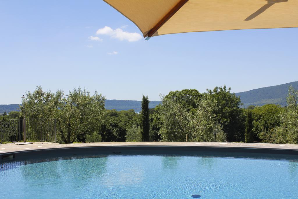 Agriturismo La Valle Di Vico Капрарола Екстериор снимка