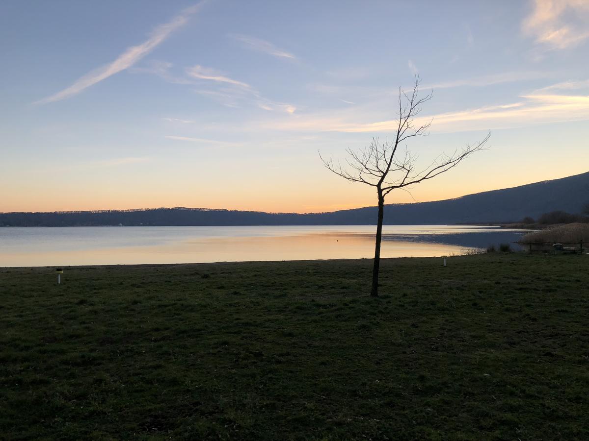 Agriturismo La Valle Di Vico Капрарола Екстериор снимка
